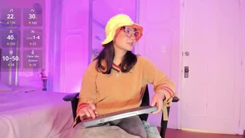 Alison Fishert online show from January 7, 2026, 12:18 pm