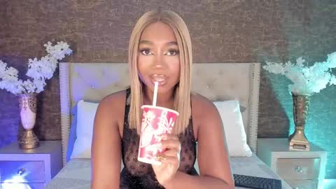 Alison Moon  online show from September 8, 2025, 10:42 pm