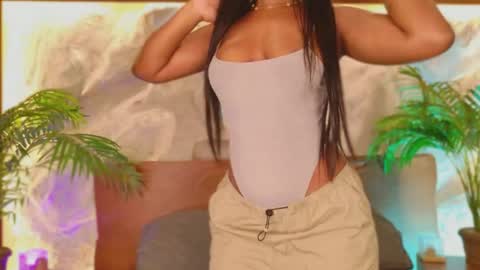 Alison Moon  online show from March 25, 2026, 10:49 pm