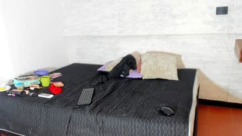 alissadoll_ online show from December 22, 2024, 6:49 am