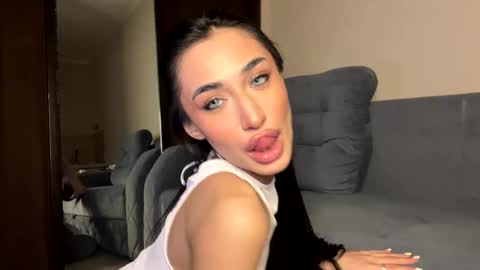 Alissa online show from September 26, 2025, 7:40 pm