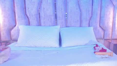 alisse_myers online show from May 11, 2026, 3:12 am