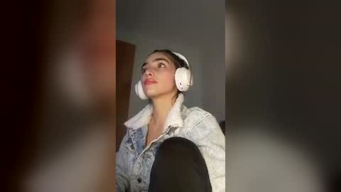 Alisson369  online show from June 17, 2026, 11:56 am