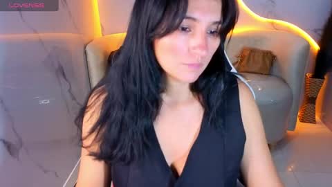 Snapshot of alisson_tx_ chatting on May 4, 2026, 7:54 pm alisson_tx_ online show from May 4, 2026, 7:54 pm