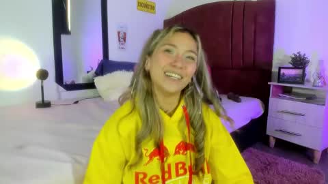 Alisson IG alisson zafiro27 online show from January 7, 2025, 3:12 pm