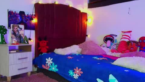 Alisson IG alisson zafiro27 online show from November 2, 2025, 3:20 am