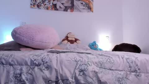 Snapshot of alissonroyce chatting on October 14, 2025, 2:01 am Goddess online show from October 14, 2025, 2:01 am