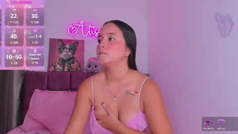 Snapshot of alissonsweet18_ chatting on February 6, 2026, 12:30 pm Alisson online show from February 6, 2026, 12:30 pm