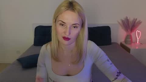 alisssarose online show from January 7, 2025, 7:38 pm