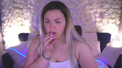 alissyagrayy online show from May 11, 2026, 2:45 pm