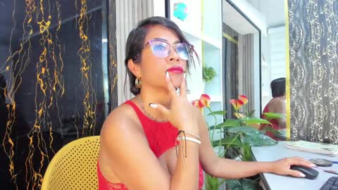 Snapshot of alixlong chatting on December 17, 2024, 8:56 am Alix online show from December 17, 2024, 8:56 am