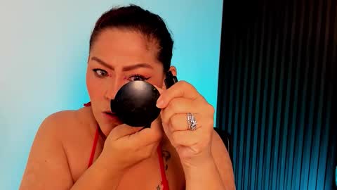 Aliyahs stone online show from November 1, 2025, 12:18 pm