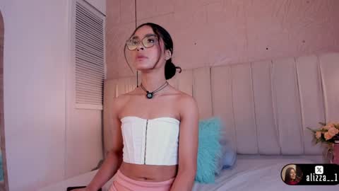 alizza_ online show from April 4, 2026, 11:40 am