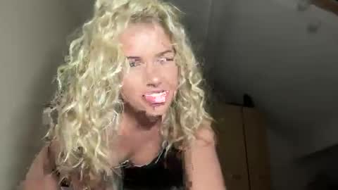 Allana online show from December 14, 2025, 6:12 pm