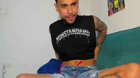 Snapshot of allanbarreto chatting on January 15, 2026, 5:16 pm Allan online show from January 15, 2026, 5:16 pm