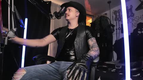   online show from December 27, 2024, 3:59 pm