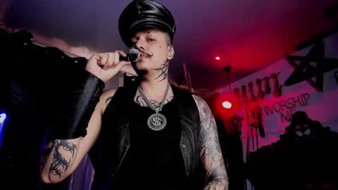   online show from September 26, 2025, 4:33 pm