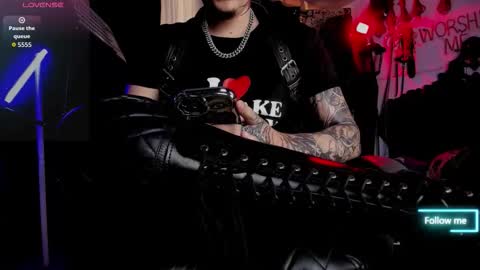   online show from October 4, 2025, 2:59 pm