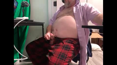 Allergictolove online show from February 27, 2025, 1:48 am