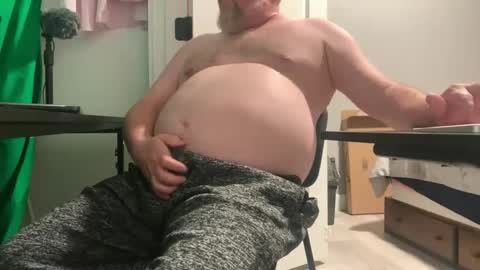 Allergictolove online show from October 11, 2025, 9:08 am