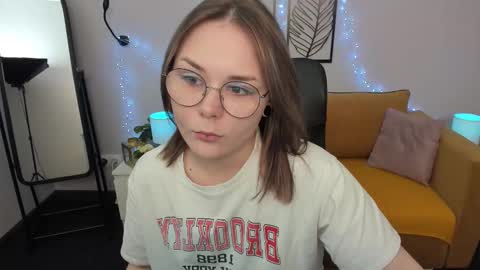 Snapshot of alli_zi chatting on September 15, 2025, 3:06 am Blair online show from September 15, 2025, 3:06 am