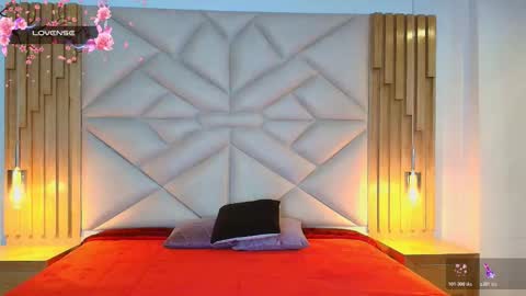 Aliie  online show from December 3, 2025, 12:03 pm