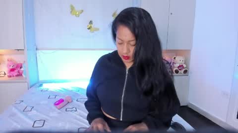 ALISON   online show from April 8, 2026, 8:42 pm