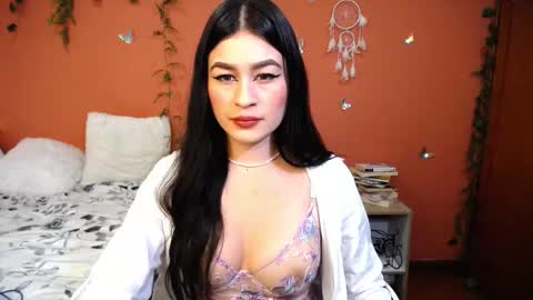 Allie  online show from November 6, 2025, 4:41 pm