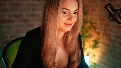 Allie online show from December 28, 2024, 5:02 am