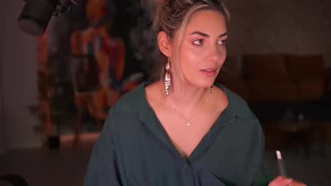 Allie online show from November 18, 2025, 5:56 am