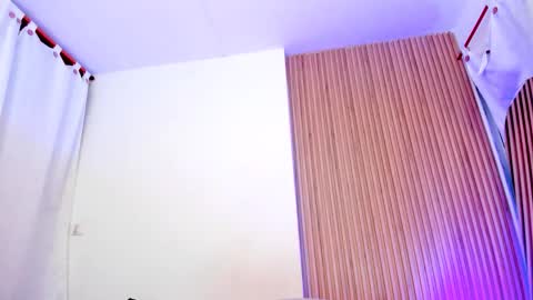 Snapshot of allison_fosther chatting on October 21, 2025, 3:18 am allison_fosther online show from October 21, 2025, 3:18 am