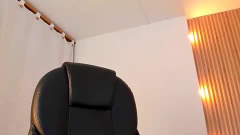 allison_fosther online show from January 10, 2026, 4:58 am