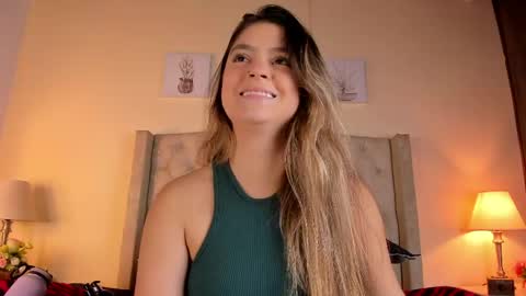 Snapshot of allisson_m chatting on April 21, 2026, 12:11 pm allisson online show from April 21, 2026, 12:11 pm