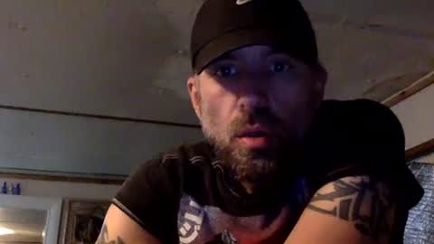 allitrunnin online show from December 1, 2025, 4:39 am