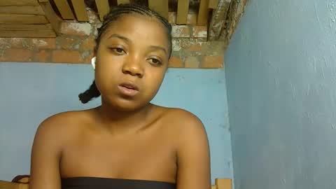 allizida01 online show from February 18, 2026, 6:26 pm