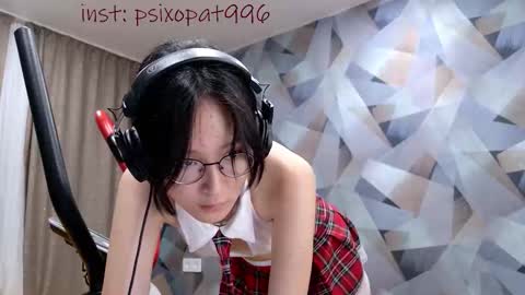 Snapshot of alllinaeve chatting on October 9, 2025, 9:02 pm Alina online show from October 9, 2025, 9:02 pm