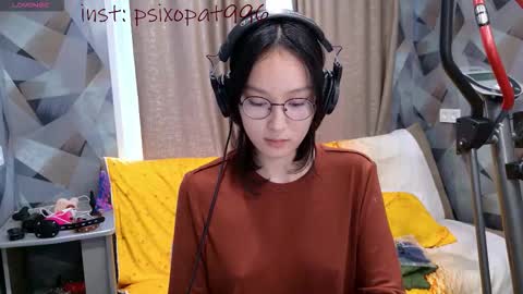Snapshot of alllinaeve chatting on October 14, 2025, 6:47 am Alina online show from October 14, 2025, 6:47 am