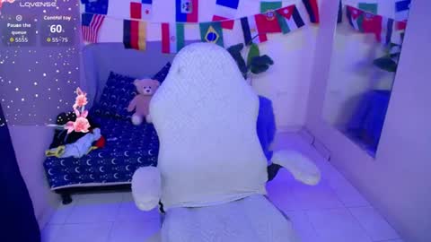 alloy_tiny online show from June 12, 2026, 6:40 pm