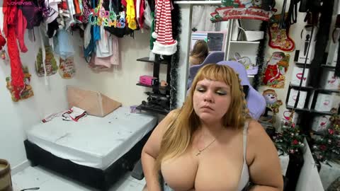 Snapshot of allsson_miller chatting on January 4, 2025, 7:45 am allsson_miller online show from January 4, 2025, 7:45 am