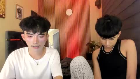 Snapshot of alluring_alpha chatting on October 24, 2025, 8:11 am kim and josh online show from October 24, 2025, 8:11 am