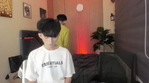 Snapshot of alluring_alpha chatting on November 19, 2025, 4:40 pm kim and josh online show from November 19, 2025, 4:40 pm