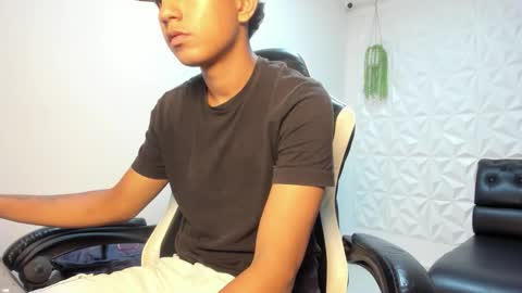 alluringangel01 online show from January 8, 2026, 1:08 am