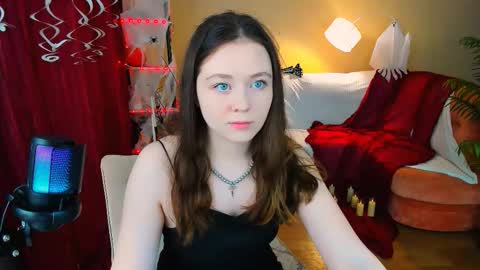 alluringeyess online show from October 26, 2025, 4:24 pm