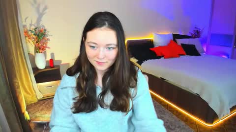 alluringeyess online show from November 6, 2025, 12:06 pm