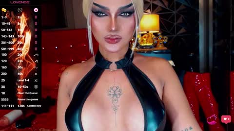 Snapshot of alluringnatalya chatting on November 4, 2025, 8:24 am Natalya Fox online show from November 4, 2025, 8:24 am