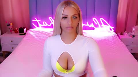 AlwaysHot online show from December 13, 2024, 6:31 am