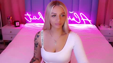 AlwaysHot online show from December 29, 2024, 2:49 am