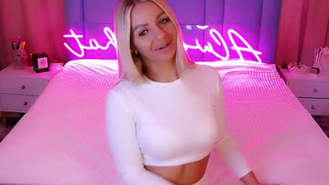 AlwaysHot online show from December 30, 2024, 3:14 am