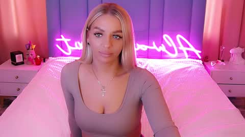 AlwaysHot online show from January 20, 2025, 6:10 am