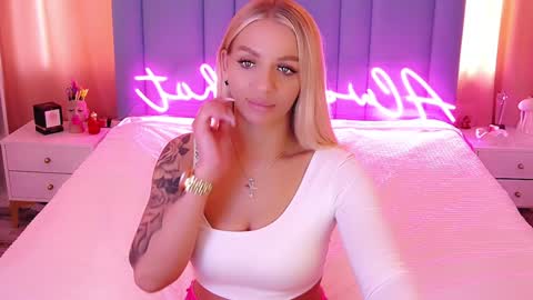 AlwaysHot online show from January 30, 2025, 6:24 am